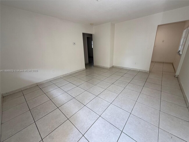 Photo - 5831 Taylor St Unit 1-2