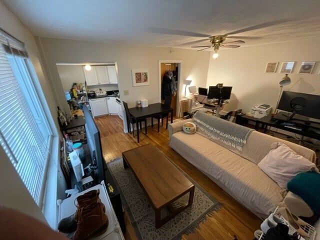 Photo - 144 Thorndike St Unidad 1