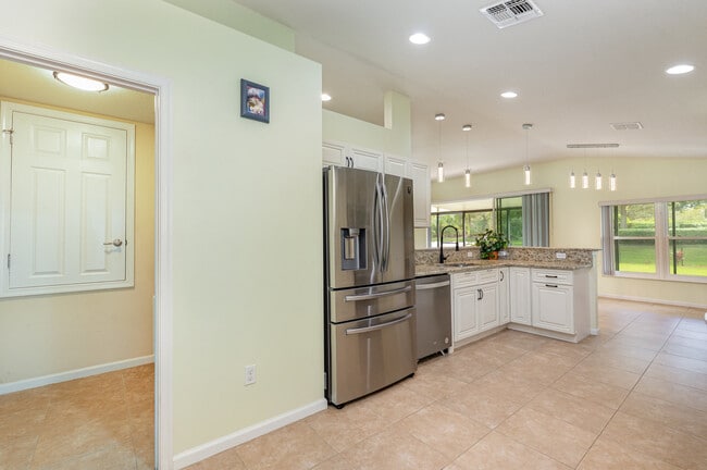 Photo - 1322 Dittmer Cir SE