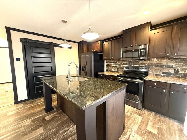 Photo - 3 bed 2 bath Mountain Living home!