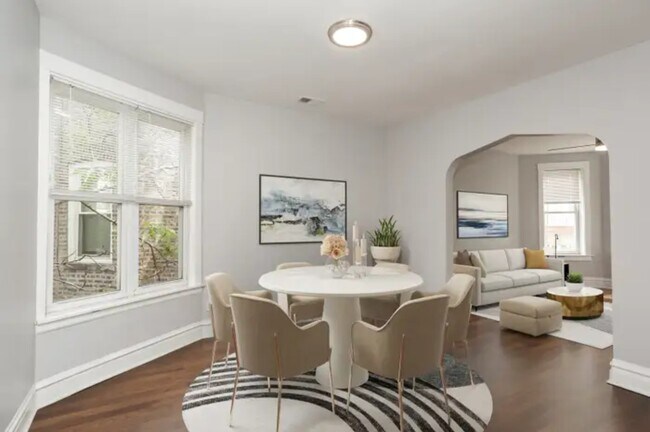 Photo - 1006 N Lawndale Ave Unit 2