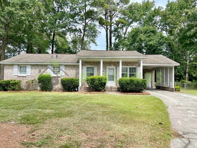 Photo - 357 Creighton Dr