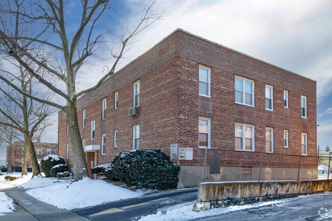 70-80 Gibson Blvd - 70-80 Gibson Blvd Apartments