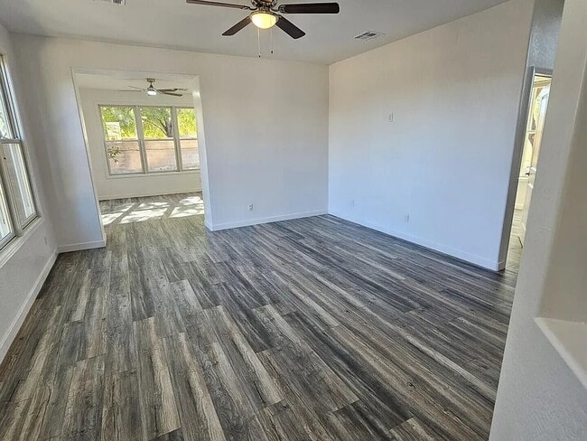 Photo - 18293 W Elm St
