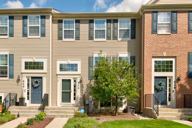 Building Photo - 426 Town Center Blvd Rental