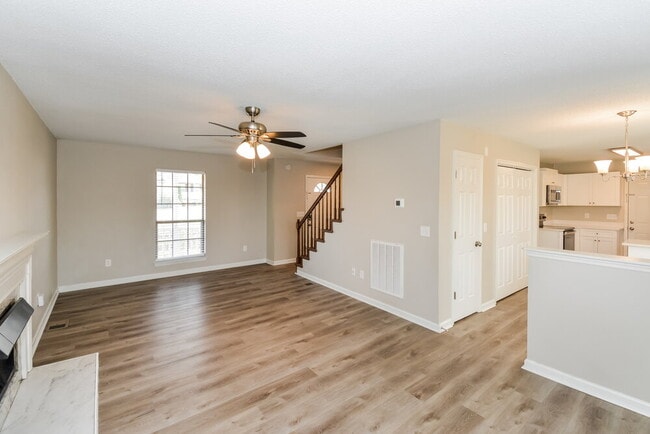 Photo - 605 Rocky Ridge Cir
