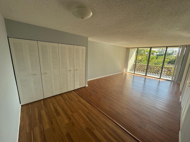 Photo - 4222 Inverrary Blvd Unit 4313