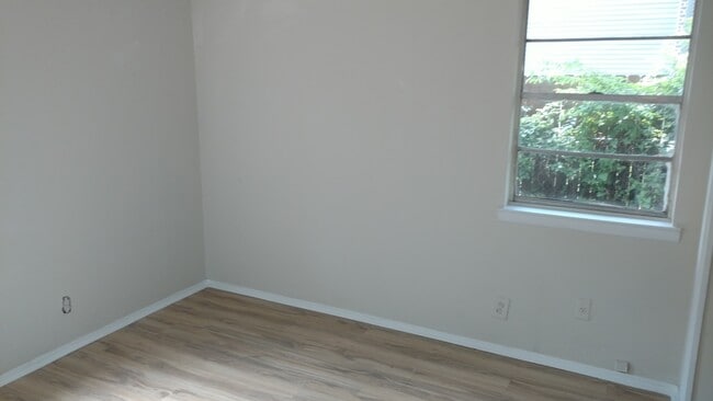 Photo - 3 bed 1 bath house. Available now.