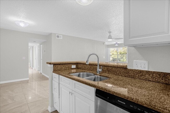 5132 Conroy Rd Unit 1
