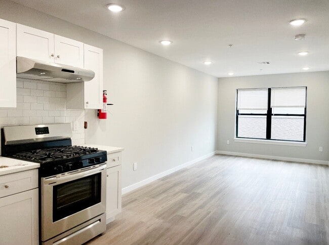 Photo - 198 Harrison St Unidad 203