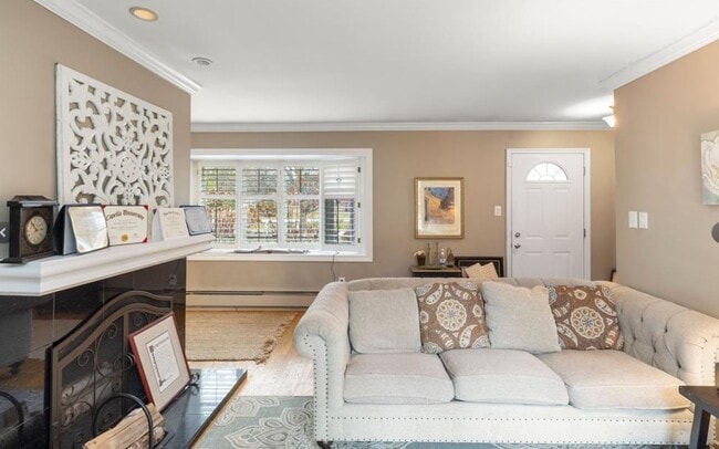 Photo - 16219 Elizabeth St