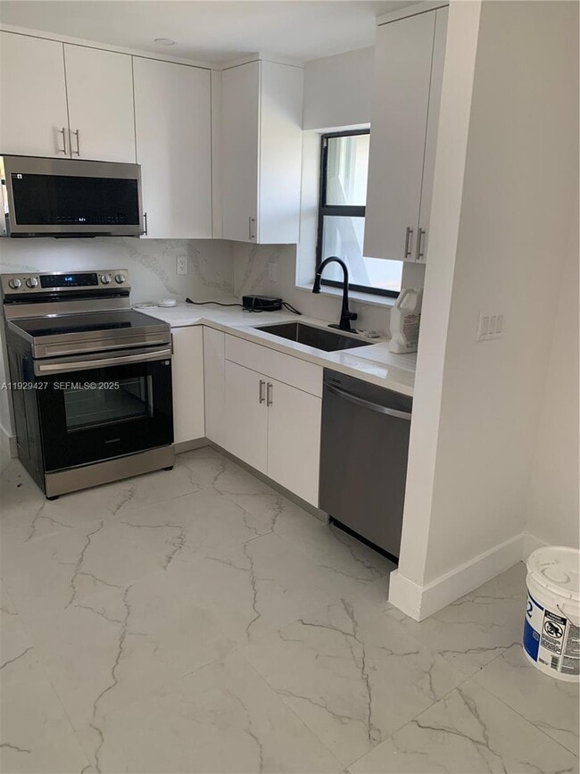 Photo - 14301 SW 105th Ave