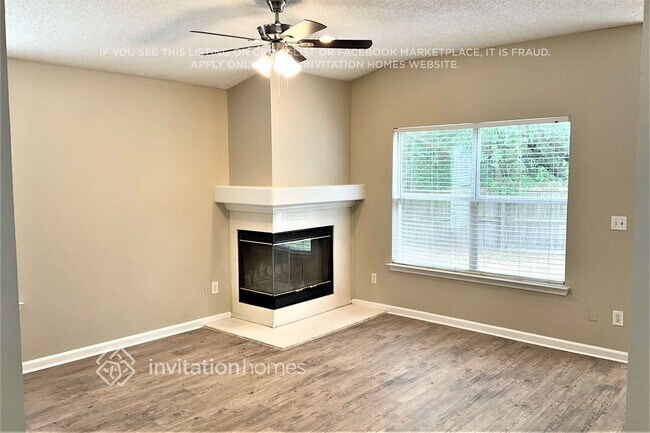 Photo - 12370 Carriann Cove Trail S