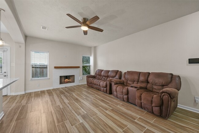 Photo - 6022 Yorktown Meadow Ln