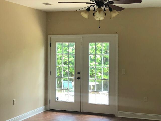 Photo - 1594 Venice Ave