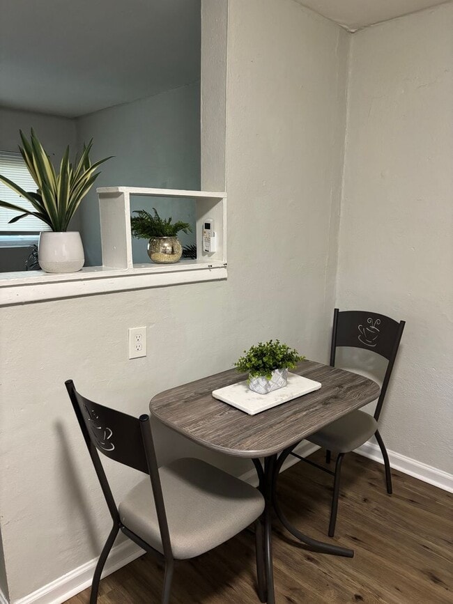 Photo - 5317 Lee Ave Unidad 5317 Lee Ave  A