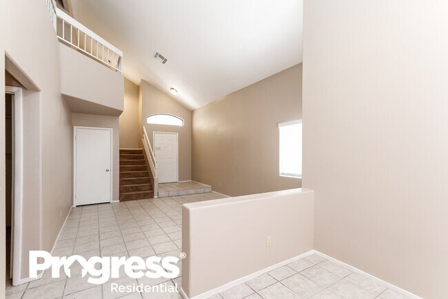 Photo - 131 Monteen Dr
