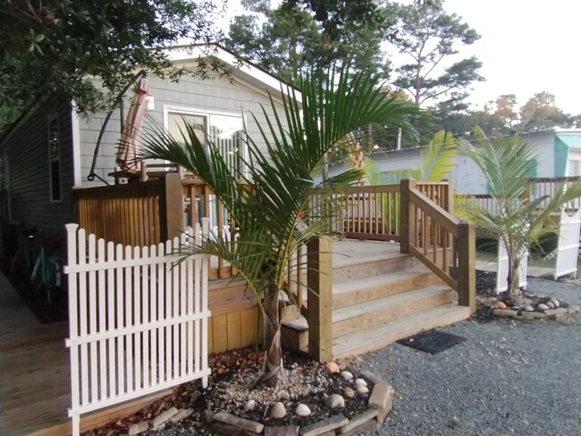 Building Photo - 506 W Marina Dr Rental