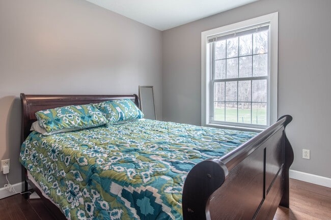 Photo - 29573 Maple St