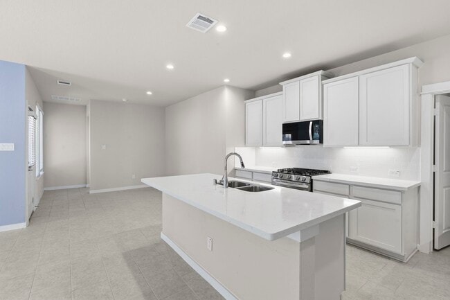 Photo - 33130 School Hl Rd