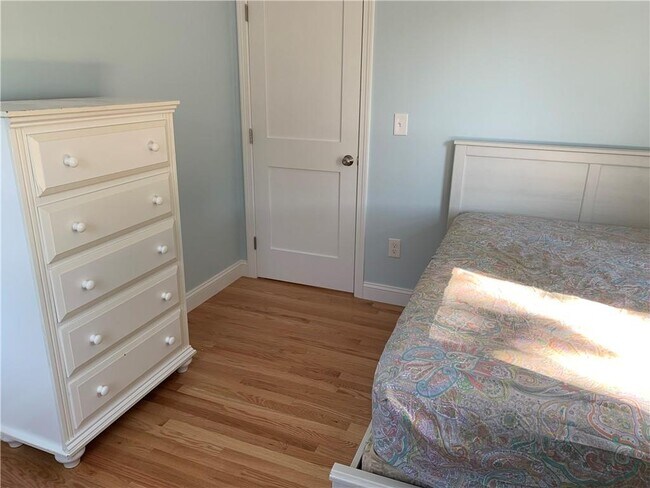 Photo - 15 Third School St Unidad 2