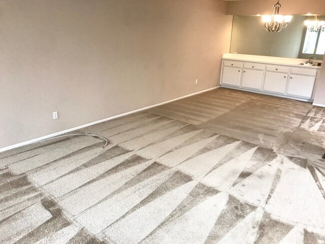 Photo - Two Bedroom, 2 Bathroom Condo in a Beautiful Community in Huntington!