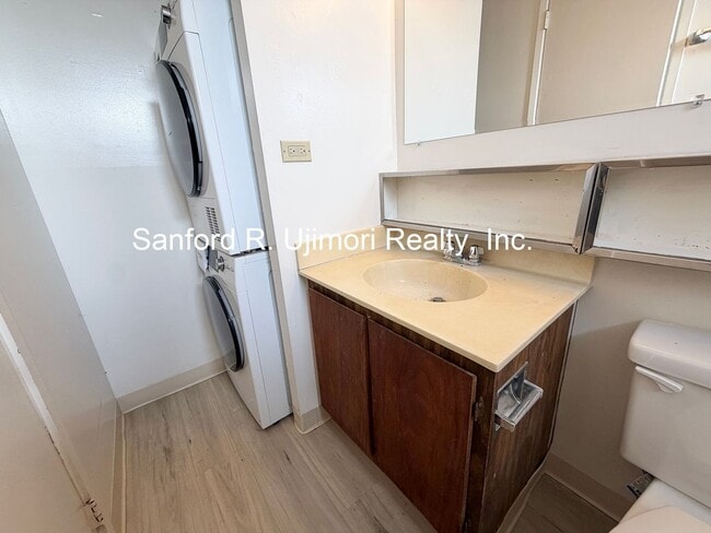 Photo - prsq1805 Unit 1