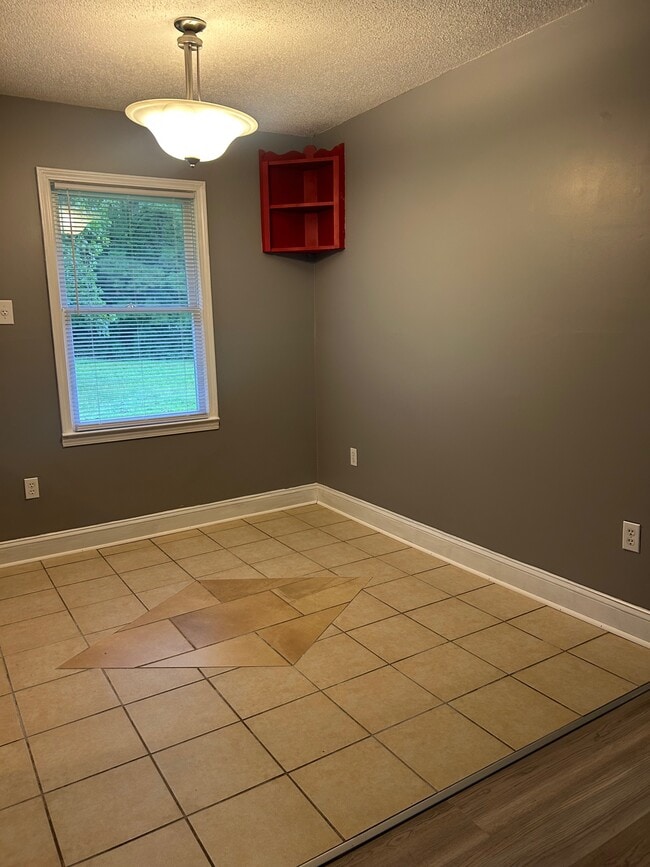Photo - 3582 Greenwood Dr