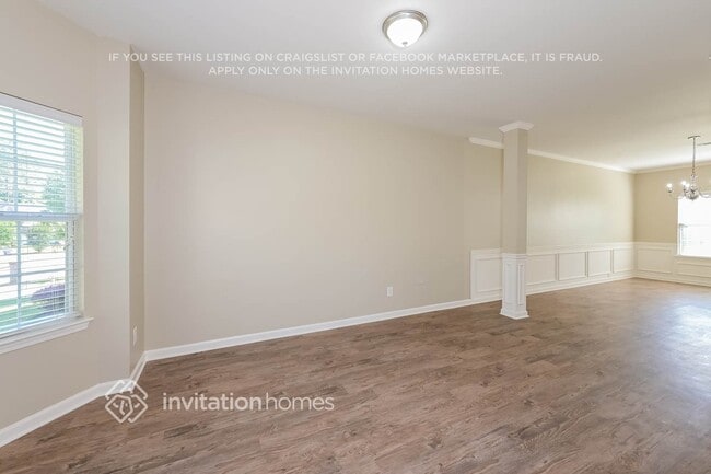 3004 Rochelle Ct SW