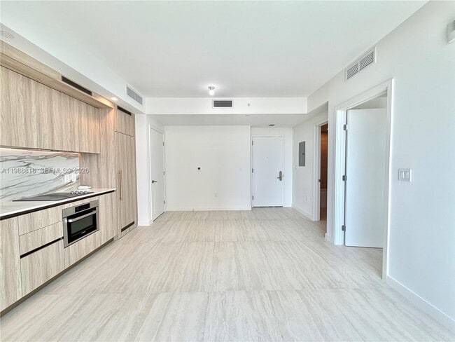 Photo - 77 SE 5th St Unit 1615