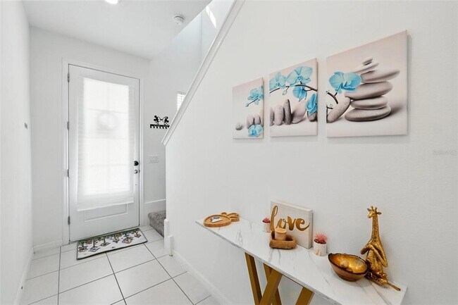 Photo - 1421 Discovery St