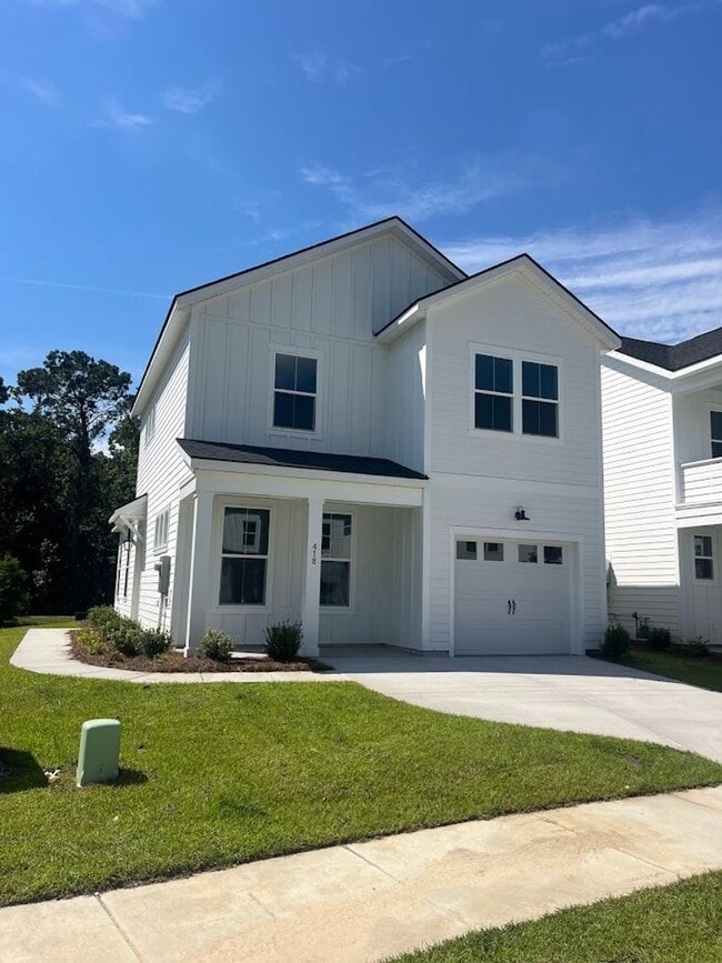 Building Photo - Available now. Beautiful 3 BR/2.5 BA New C... Rental