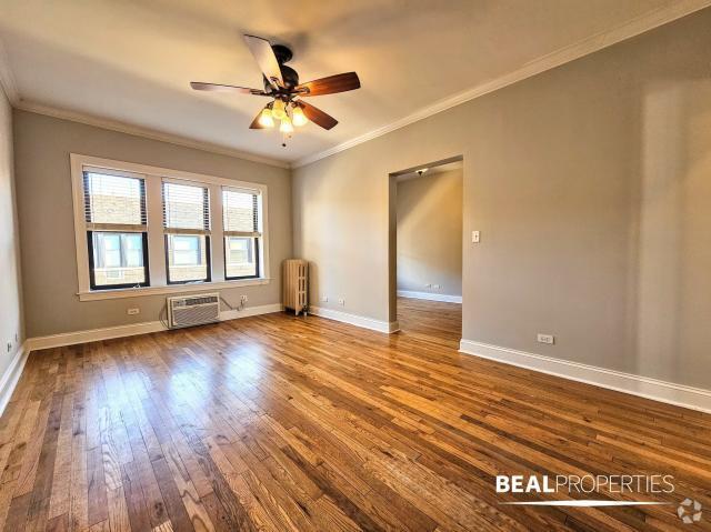 Building Photo - 1 bedroom in CHICAGO IL 60613 Unit S3 Rental