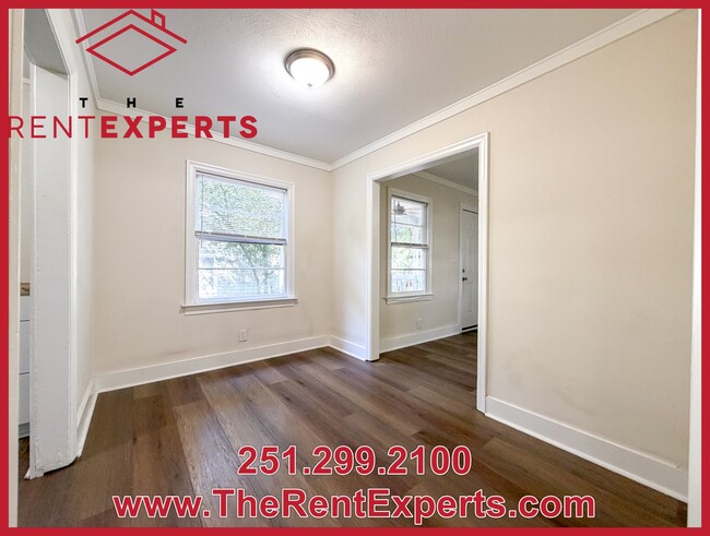 Photo - 104 Ellinor St