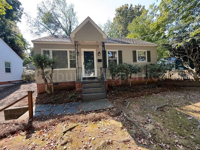 Building Photo - 608 Laurel St Rental