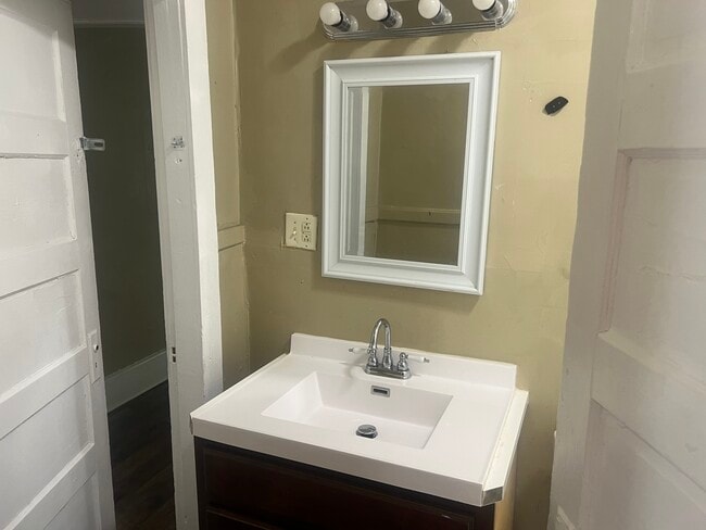Photo - 1315 Nutwood St
