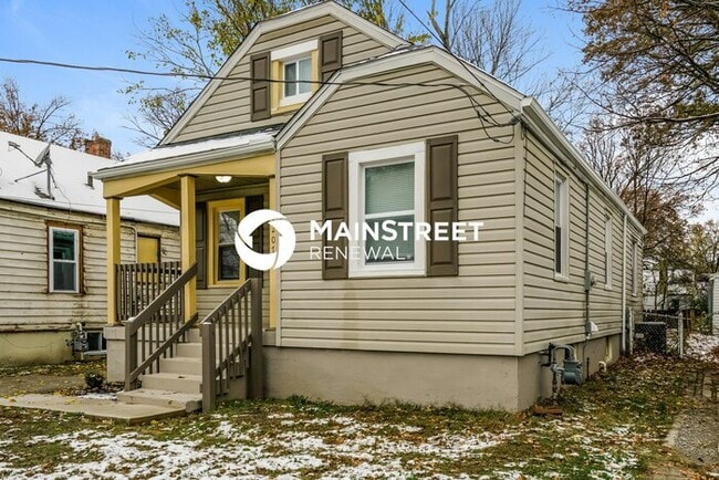 3 Bedroom Pet-Friendly Home in Louisville, KY with Main Street Renewal