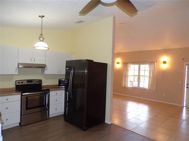 Photo - 18407 Avon Ave
