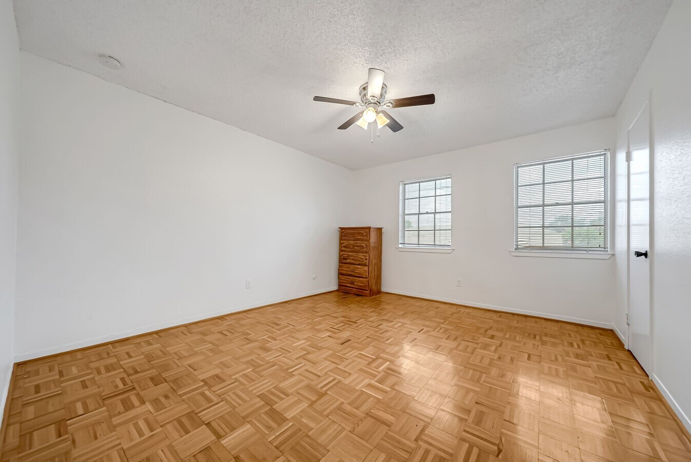 Photo - 3368 Burke Rd Unit 163