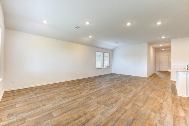 Photo - 30507 Carter Cv