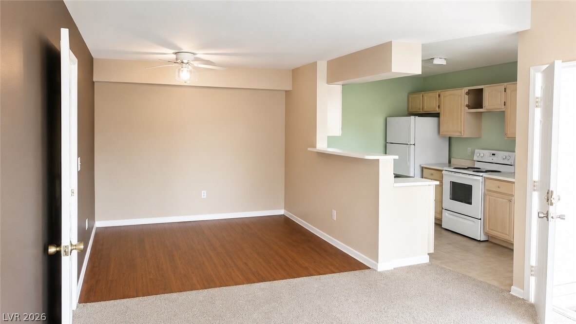 Photo - 1150 N Buffalo Dr Unit 2109