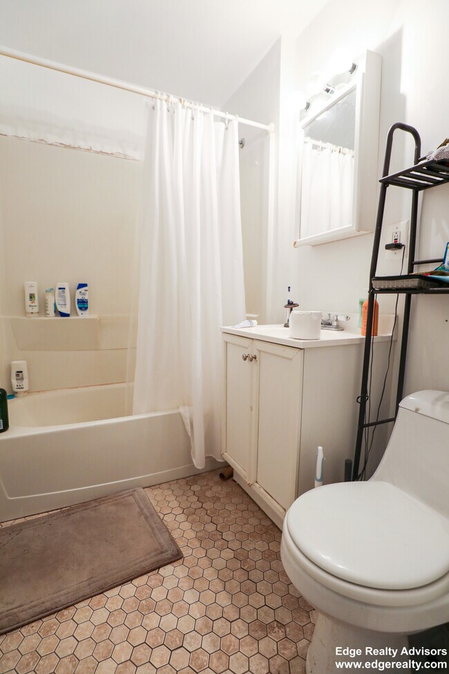 Photo - 60 Egmont St Unit 1