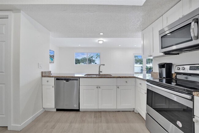 Photo - 4001 N 41st Ct