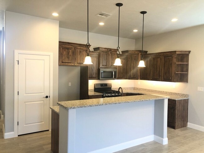 Photo - 2557 W 245 N