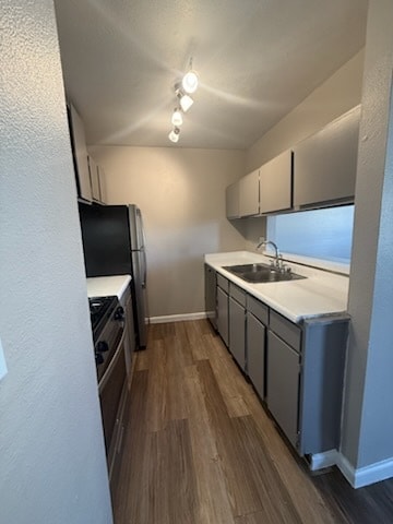 Photo - Pine Village Apartments