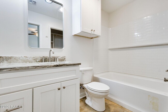 Photo - 204 Romero St