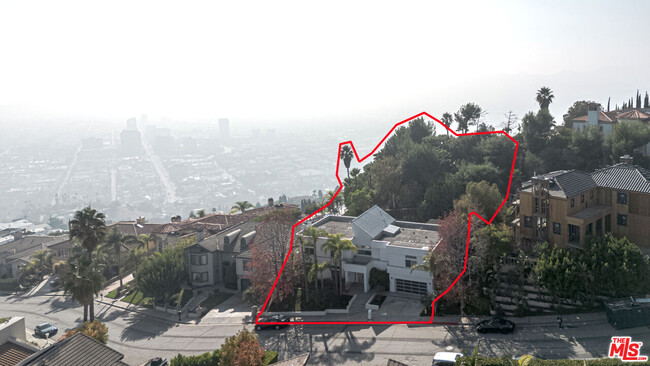 Photo - 2136 Rimcrest Dr