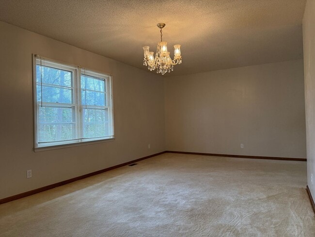 13303 North Carolina 742 N