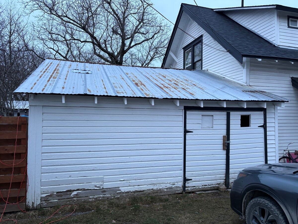 Photo - 1220 W Superior St