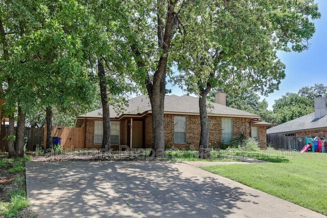 Photo - 32 Shady Valley Ct